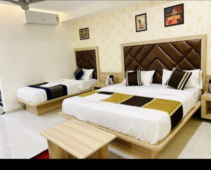 Hotel Legrand.Inn Ahmedabad Exterior photo